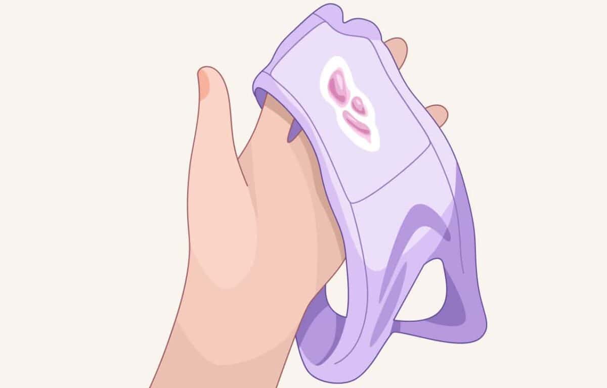 هل الإفرازات البنية أو الوردية في بداية الحمل طبيعية؟